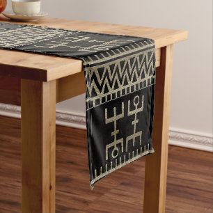 Caminho De Mesa Pequeno Padrão Gráfico de Dança Tribal