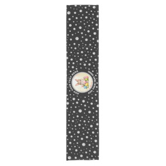 Caminho De Mesa Pequeno Personalized Photo with Pearls Circle on Black