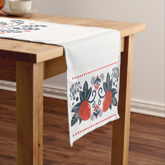 Caminho De Mesa Pequeno Red Acorn Scandinavian Folk Mesa Runner