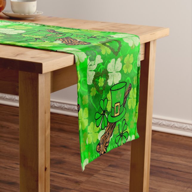 Caminho De Mesa Pequeno Rua de Tablecloth Runner. Dia de Patrick (No Local)