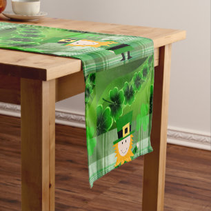 Caminho De Mesa Pequeno Rua de Tablecloth Runner. Dia de Patrick