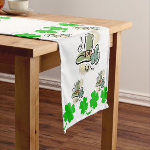 Caminho De Mesa Pequeno Rua de Tablecloth Runner. Dia de Patrick