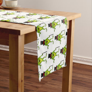 Caminho De Mesa Pequeno Sapo engraçado com um desenho de chapéu superior