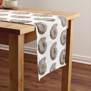 Caminho De Mesa Pequeno Seashells Scalloped Tan Beachy náuticos