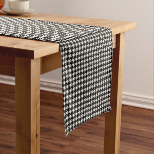 Caminho De Mesa Pequeno Teste padrão de Houndstooth em preto e branco