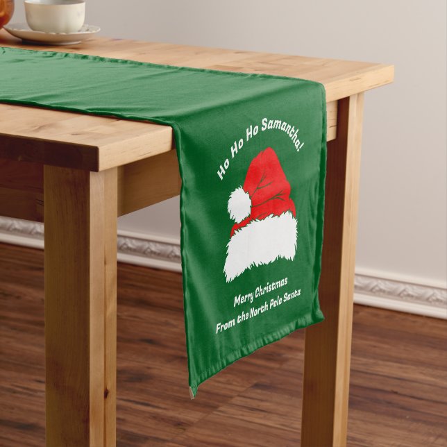Caminho De Mesa Pequeno Trend Green Red Santa Hat Christmas (No Local)