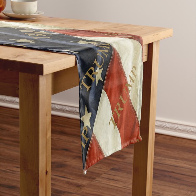 CAMINHO DE MESA PEQUENO TRUMP (No Local)