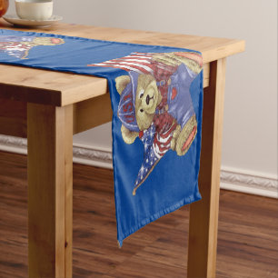 Caminho De Mesa Pequeno Urso patriótico