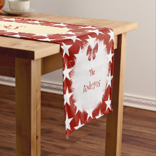 Caminho De Mesa Pequeno Vermelho do Natal com estrelas brancas e nome de