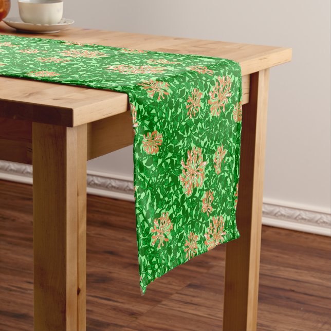 Caminho De Mesa Pequeno William Morris Honeysuckle, Peach e Green (No Local)