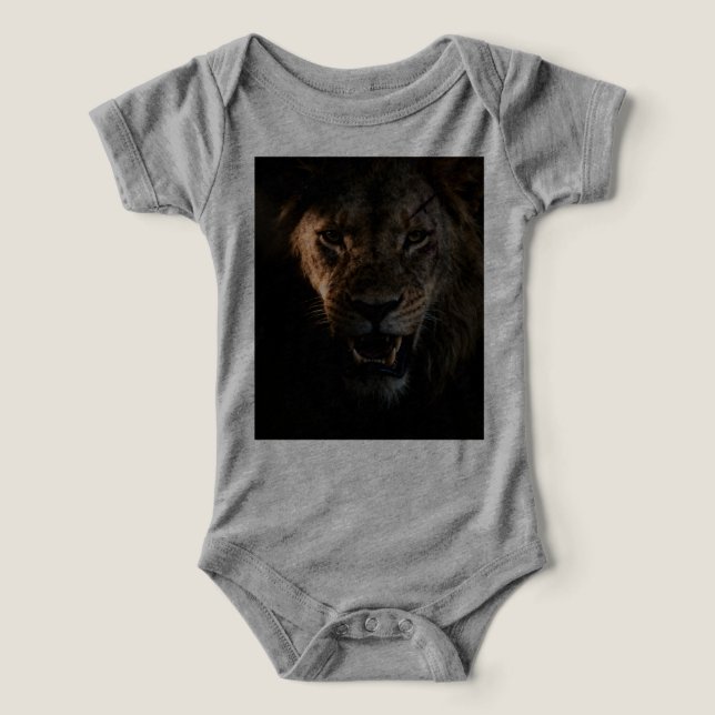 camisa com um leão (Design frontal)