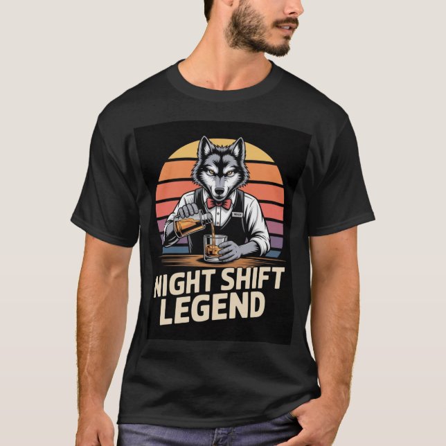 Camisa de Barman Lenda do Turno da Noite Lobo (Frente)
