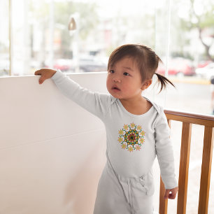 CAMISA DE BEBÊ COM DESENHO DE MANDALA DE FLORES