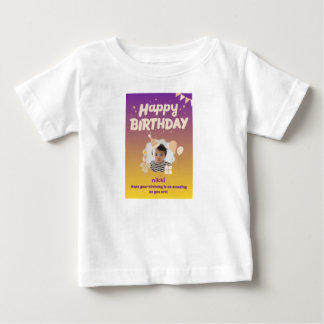 Camisa de bebê com nome personalizado de aniversár
