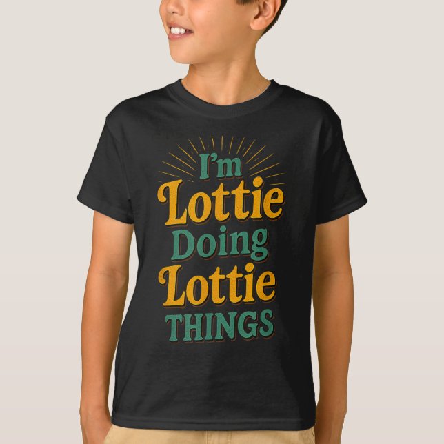 Camisa de Design Lottie Fazendo Coisas de Lottie C (Frente)