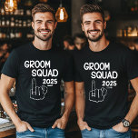 Camisa de Esquadrão Personalizada - Festa Engraçad<br><div class="desc">Junte-se ao esquadrão do noivo em estilo com esta camisa ousada e engraçada da despedida de solteiro! Personalize-o com o ano do casamento ou da festa para um toque único. Perfeito para padrinhos de casamento,  presentes de melhor homem,  e celebrações pré-casamento inesquecíveis.</div>
