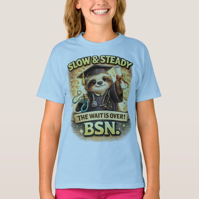 Camisa de Graduado BSN da Preguiça | Lento e Const (Frente)