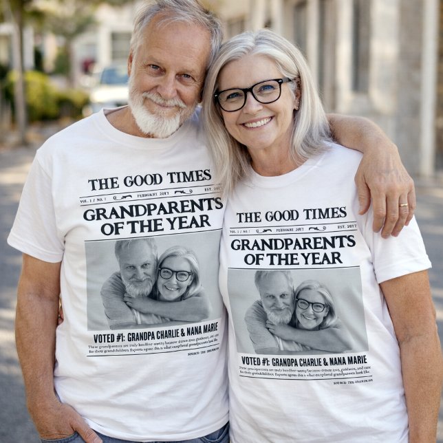 Camisa de Jornal Personalizada, Avós do Ano (Custom Newspaper Shirt, Grandparents of the Year T-Shirt)