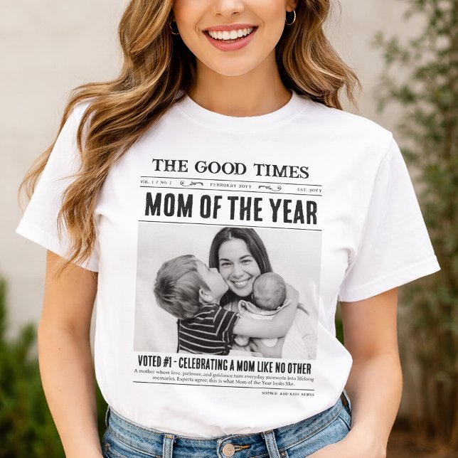 Camisa de Jornal Personalizada, Presente de Mãe do (Custom Newspaper Shirt, Mom of the Year Gift, Mom T-Shirt)