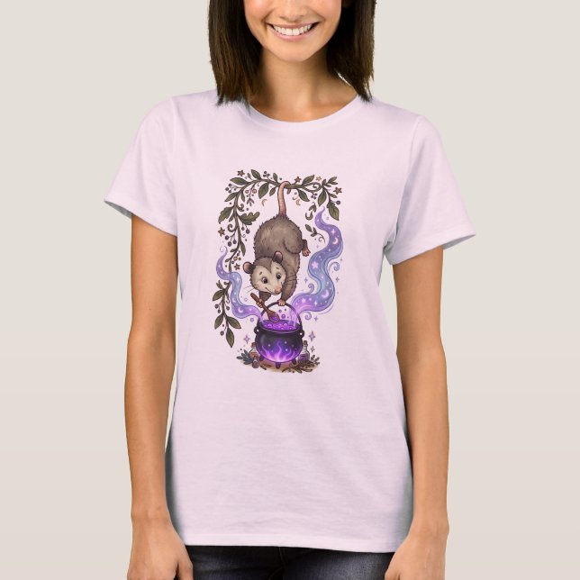 Camisa de Potion de Caldeirão de Gambá Bruxa Lixo  (Frente)