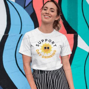 Camisa Divertida de Bebida Diurna Apoiando o Sol