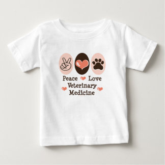 Camisa do bebê T da medicina veterinária do amor