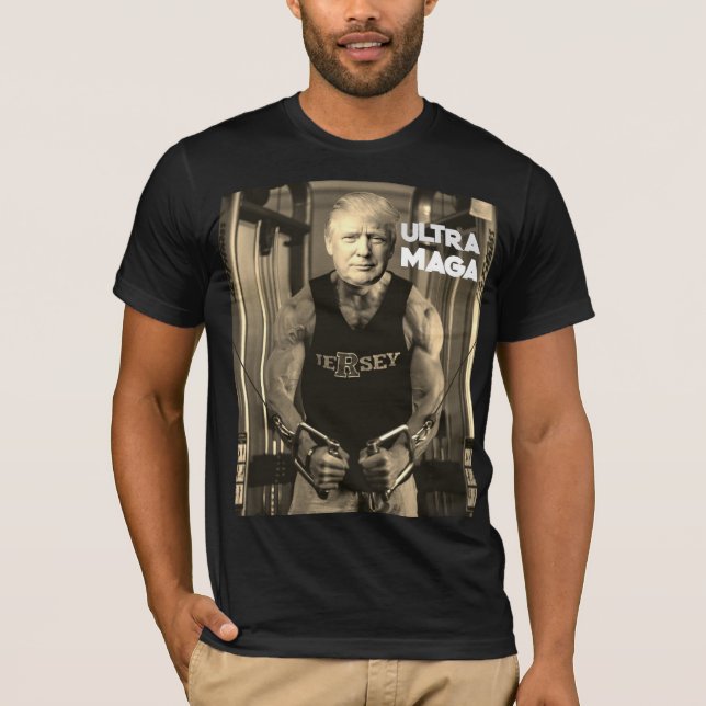 CAMISA E SUDADERAS ULTRA MAGA DE DONALD TRUMP (Frente)