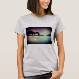 Camisa feita sob encomenda da reflexão T da água