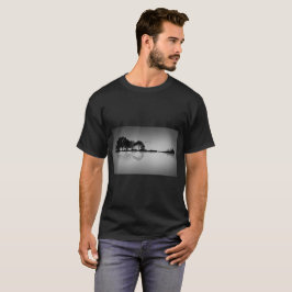 Camisa feita sob encomenda da reflexão T da água