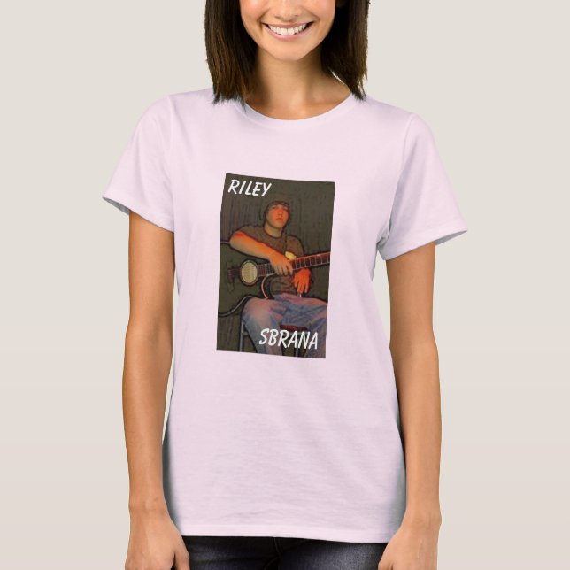 Camisa feminina de Riley Sbrana (Frente)