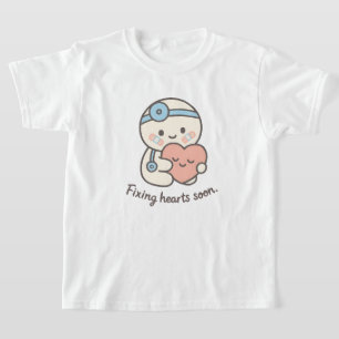 Camisa Kawaii Médico Consertando Corações Em Breve
