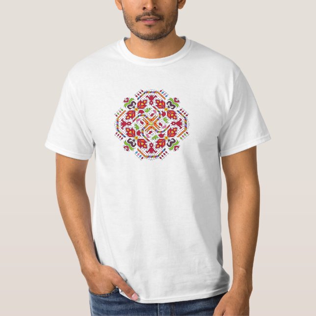 Camisa masculina com bordado tradicional búlgaro (Frente)
