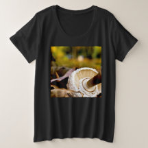 Camisa 'Natureza-Morta de Cogumelo Onde Está Alice