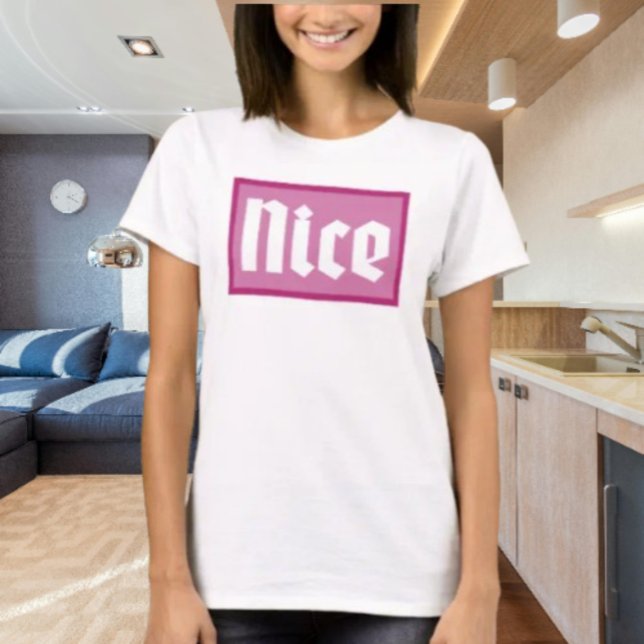 Camisa Nice Pink Box Typography (Criador carregado)