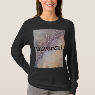 Camisa preta de mangas compridas com design univer