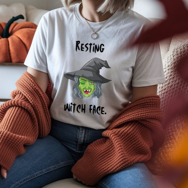 Camisa T do Dia de as Bruxas engraçado da bruxa em (Resting Witch Face Halloween Tshirt)