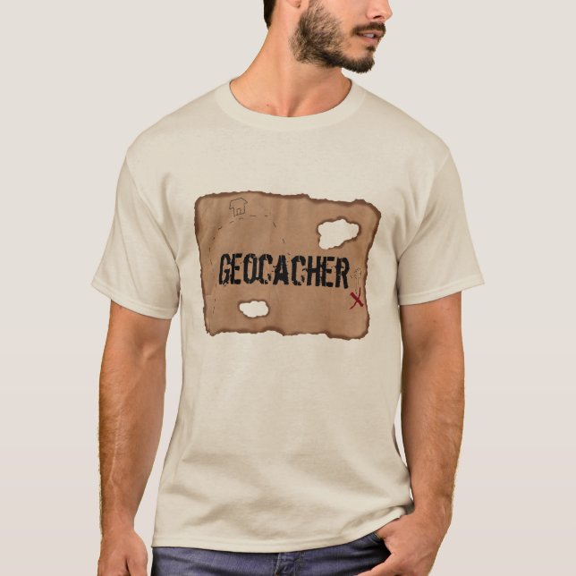 Camisa T: Geocacher (Mapa do tesouro). Areia (Frente)
