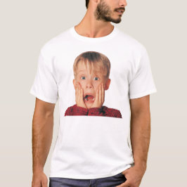 Camisa T sozinha em casa