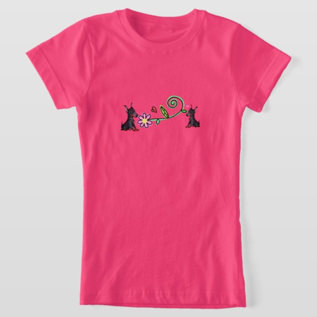 Camiseiros doberman e camisetas de flores (Postura )