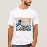 Camiseta 神奈川沖浪裏, grande onda do 北斎, Hokusai<br><div class="desc">Katsushika Hokusai (outubro ou novembro de 1760 - 10 de maio de 1849) era um artista, um pintor do ukiyo-e e um printmaker japoneses do período de Edo. Em seu tempo, era o perito principal de Japão na pintura chinesa. O nascer em Edo (agora Tokyo), Hokusai é o mais conhecido...</div>