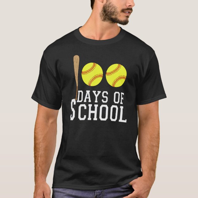 Camiseta 100 Days Of School Softball Teacher Or Student 1 (Frente)