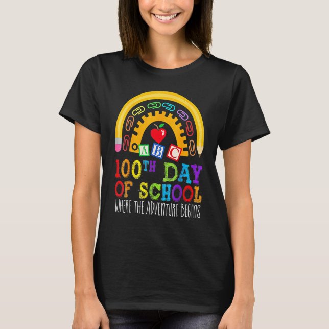 Camiseta 100 Days Teacher 100th Day Of School Where Adventu (Frente)