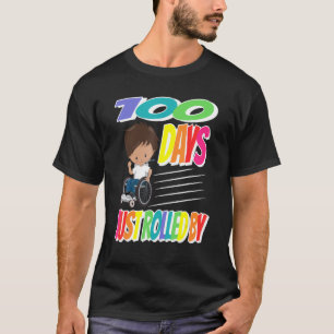 Camiseta 100 dias apenas rolados por um garoto em cadeira d
