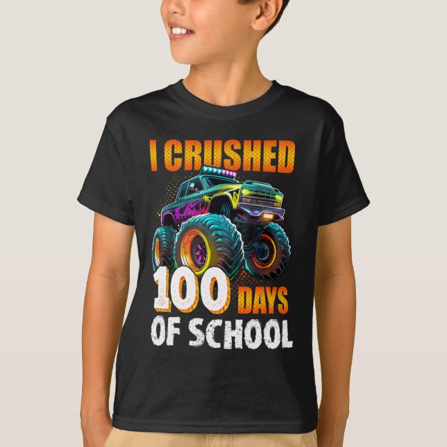 Camiseta 100 Dias De Caminhão De Monstro Escolar 100.º Dia  (Frente)