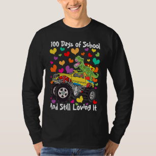Camiseta 100 Dias de Escola & Ainda Amando o Dinossauro Mon