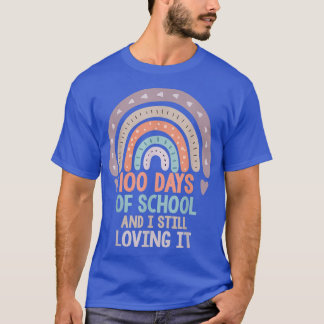 Camiseta 100 Dias De Escola E Ainda A Adorando O Arco-Íris