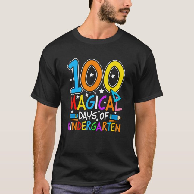 Camiseta 100 Dias Mágicos Do Jardim De Infância  Professor  (Frente)