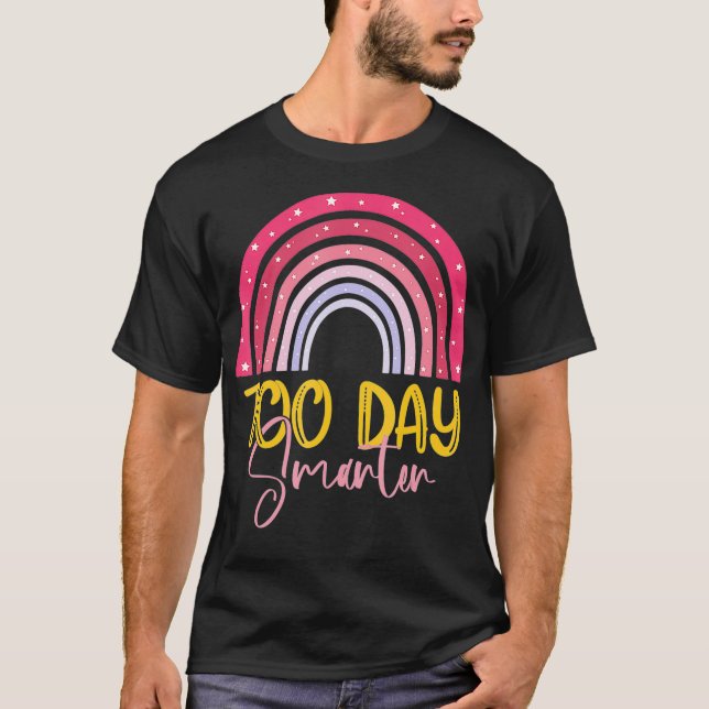 Camiseta 100 Dias Mais Inteligente Professor Rainbow 2022,  (Frente)