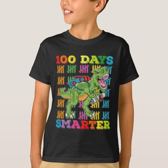 Camiseta 100 Dias Mais Inteligentes T Rex Dinossaur 100. (Frente)