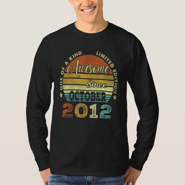 Camiseta 10.º Aniversário Impressionante Desde outubro de 2 (Frente)